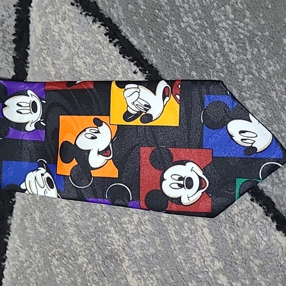 VINTAGE Disney Mickey Mouse Dress Tie - Picture 7 of 7
